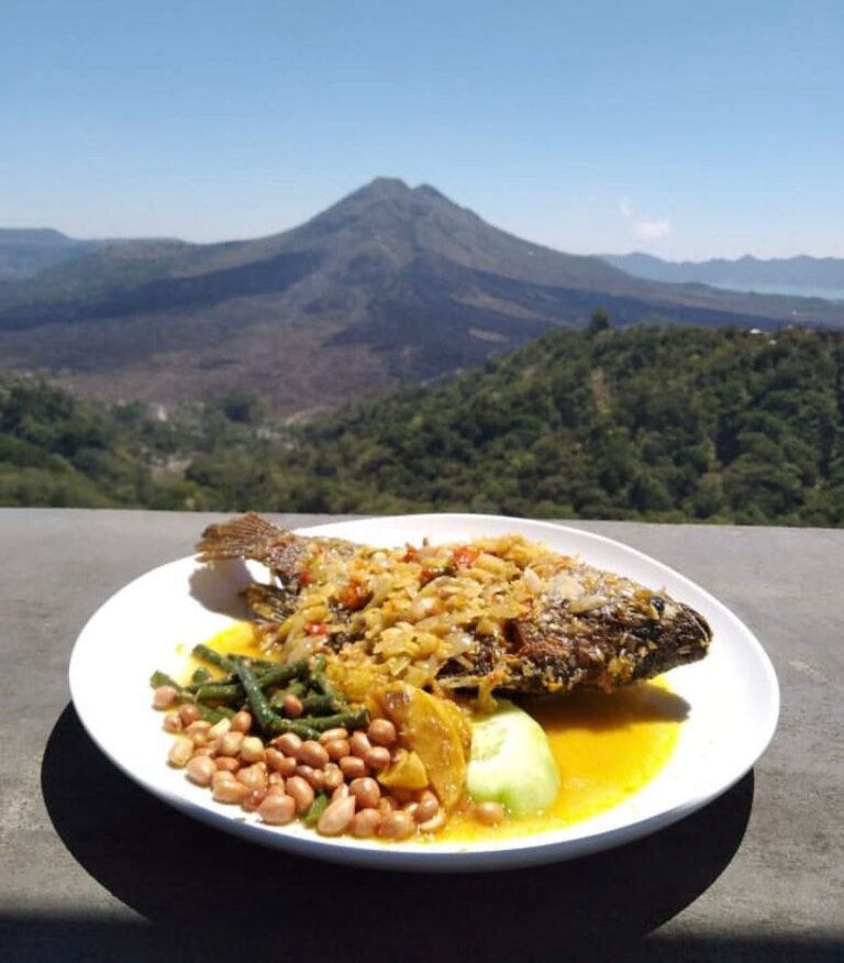 Savoring the Delights of Warung Jowet in Kintamani, Bali