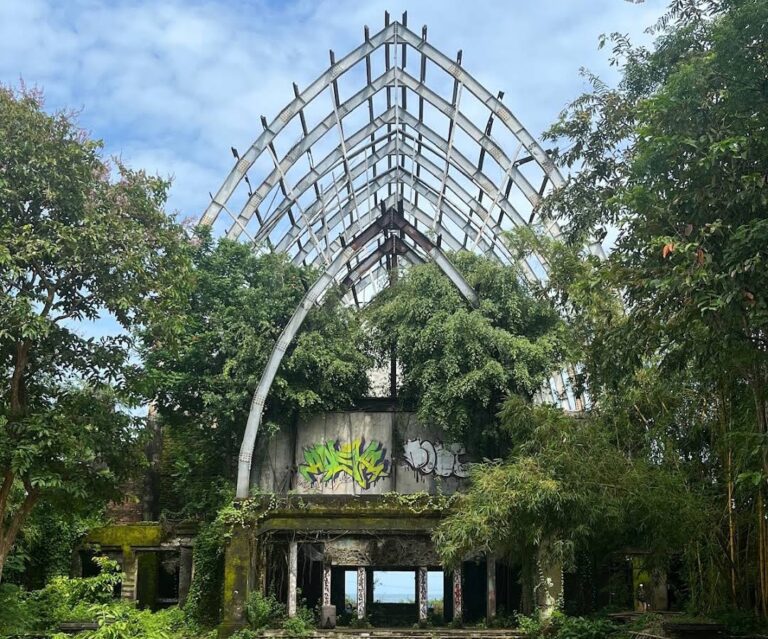 The Haunting Ruins of Taman Festival Bali, From Grand Amusement Park to Eerie Abandonment