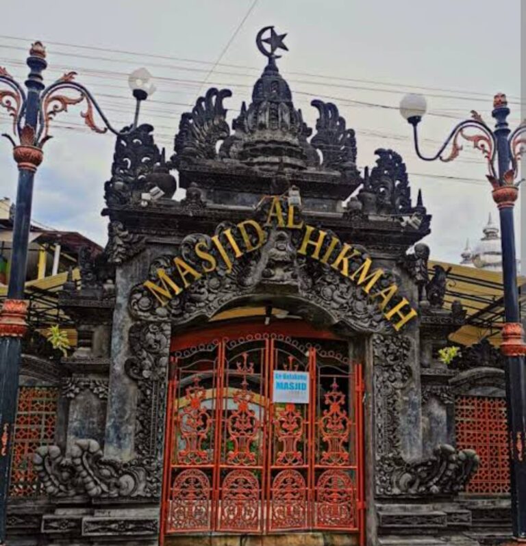 Al Hikmah Mosque, A Symbol of Cultural Harmony in the Heart of Denpasar Bali