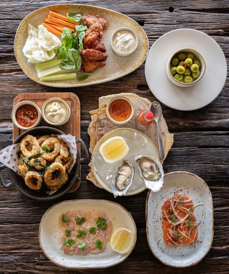 The Beach by Ours, A Seaside Dining Sensation in Bingin with a Fine Dining Touch The Beach by Ours is a newly launched culinary destination tucked away on the hidden shores of Bingin Beach, Uluwatu, Bali. This spot offers a unique dining experience with stunning views of the open sea and breathtaking sunsets.