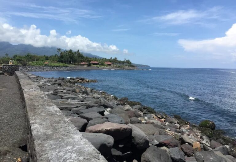 Discover Jasri Beach, Bali’s Hidden Gem of Surf, Culture, and Serenity